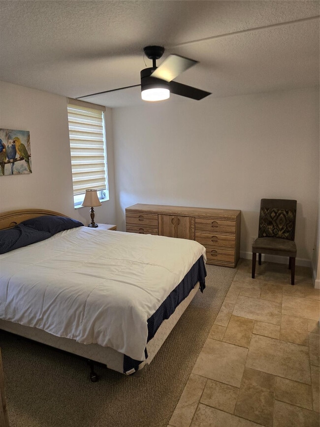 Building Photo - 9531 Seagrape Dr