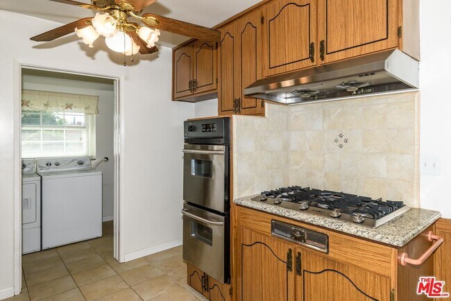 Building Photo - 14745 Marlin Pl