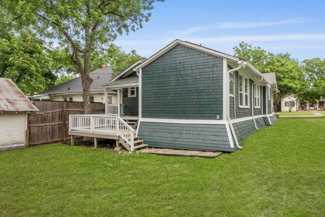 Building Photo - Charming 3 Bed / 2 Bath Single-Family Home with Detached 2-Car Garage in Temple ISD