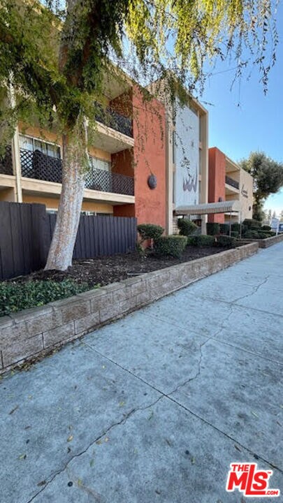 Building Photo - 10200 De Soto Ave