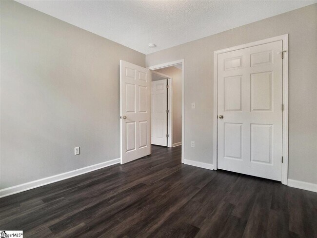 Building Photo - 915 Black Snake Rd