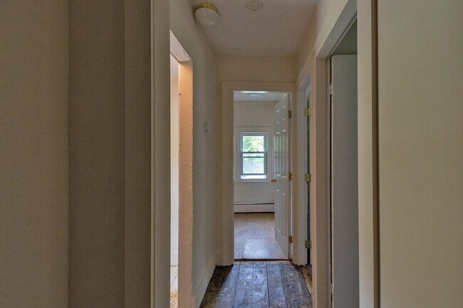 Building Photo - 5635-5639 NY-82