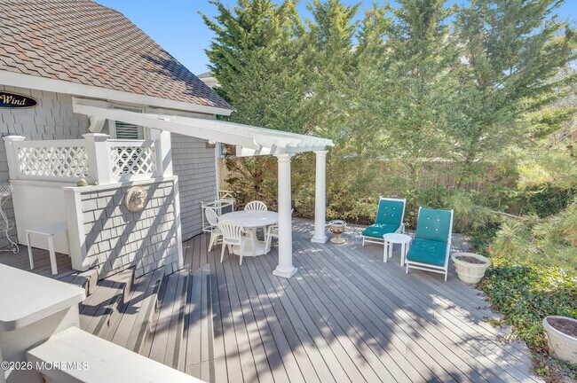 Building Photo - 973 Ocean Ave