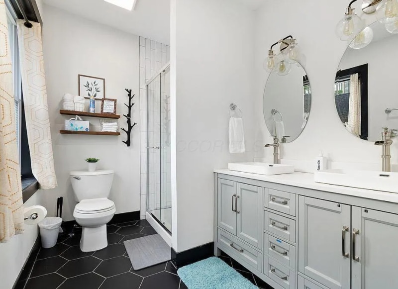 Building Photo - 241 Taylor Ave