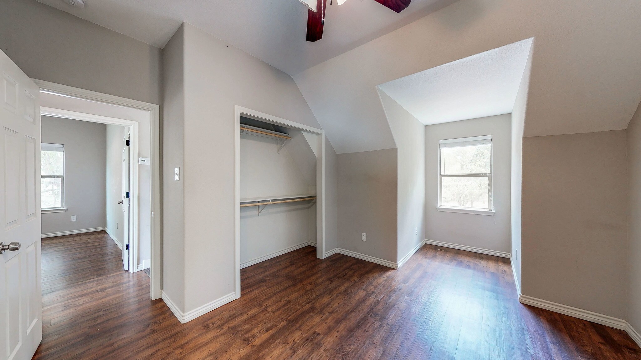 Building Photo - 115 Southland St