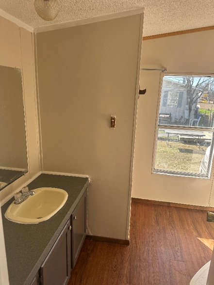 Building Photo - 160 Bedrock Trail Rd