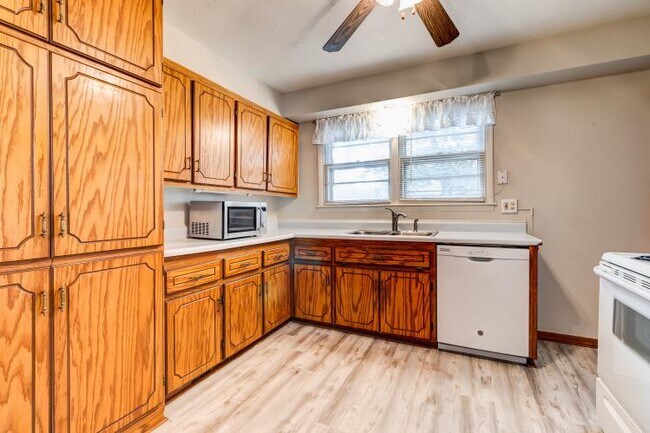 Primary Photo - 1119 3rd Ave