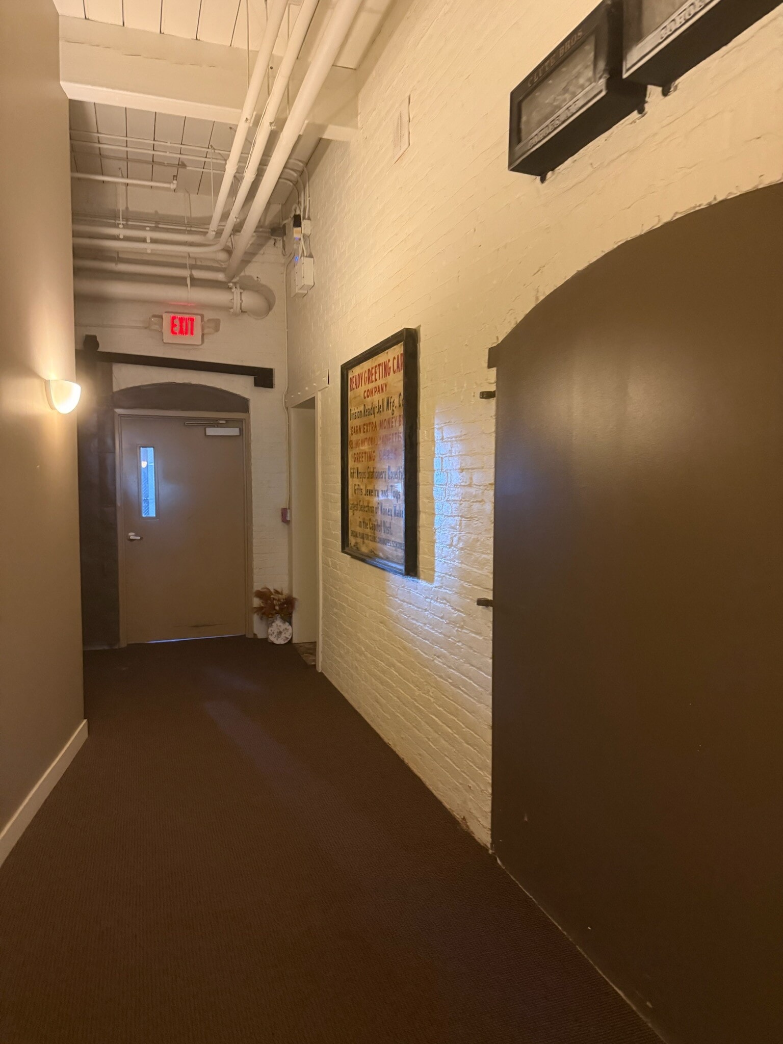 Building Photo - 387 3rd Ave