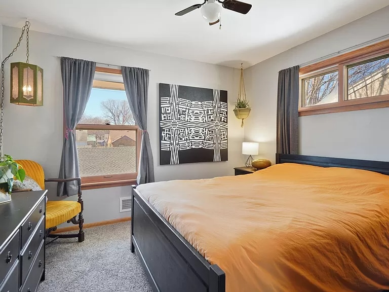 Building Photo - 5536 S 28th Ave