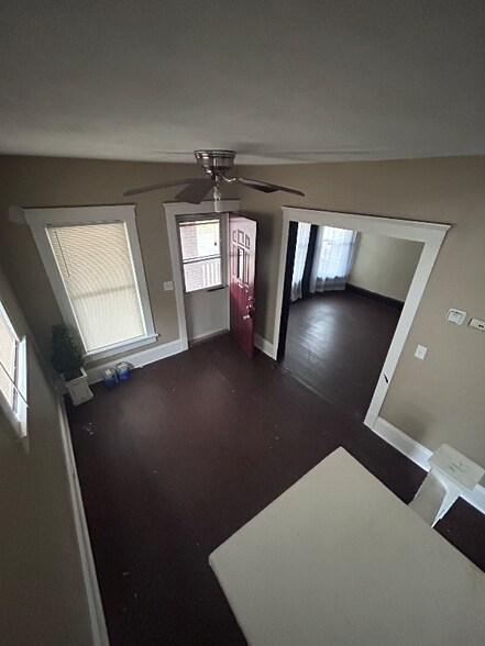 Building Photo - 1331 E 86th St