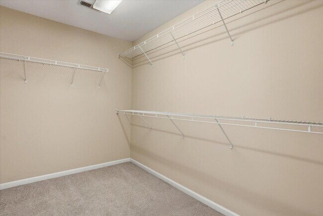 Building Photo - "Spacious 5-Bed Retreat with Wet Bar, Movie Room & Finished Basement in Kennesaw!"