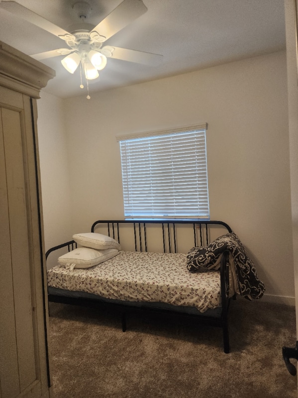 Building Photo - 40545 W Chambers Dr