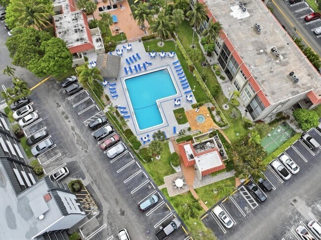 Building Photo - 777 S Federal Hwy