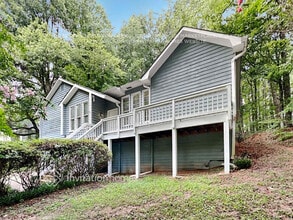 Building Photo - 155 W Mountain Oak St