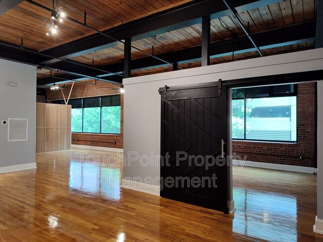 Building Photo - 310 Arlington Ave