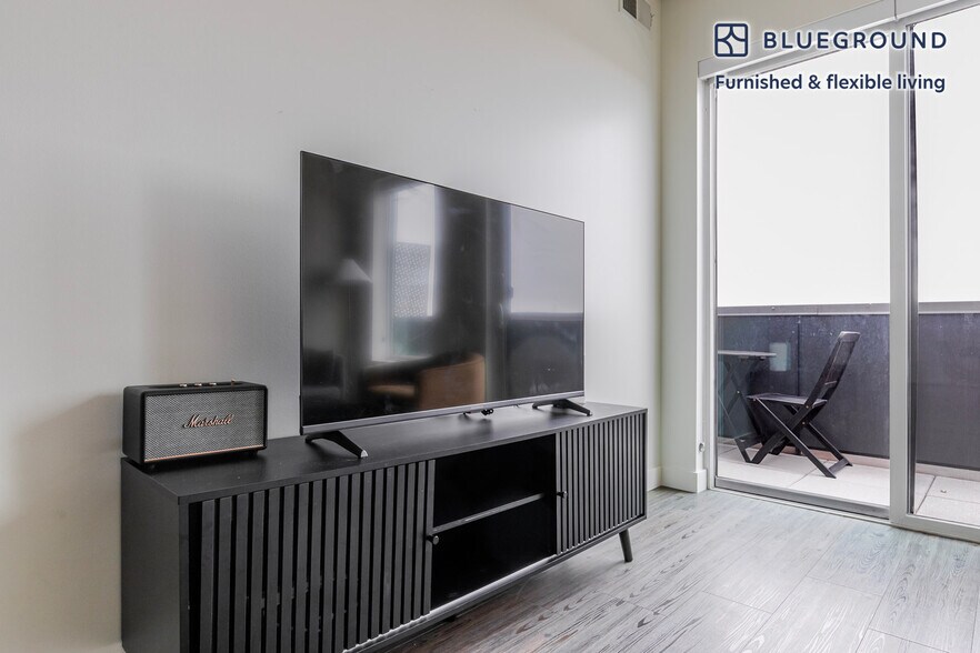 Building Photo - 100 N Addison Ave