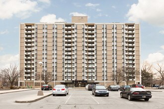 Three Rivers Luxury Apartments Fort Wayne In Apartment Finder