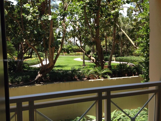 Building Photo - 430 Grand Bay Dr