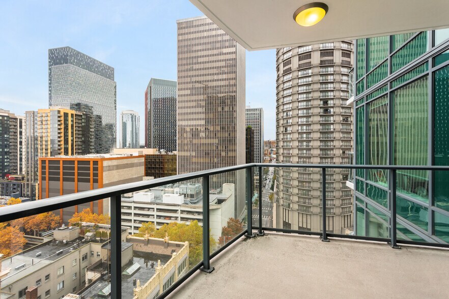 Building Photo - 1920 4th Ave