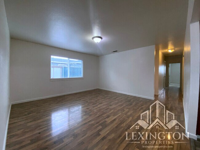 Building Photo - Beautifully Remodeled, Single-story, 3BD/2BA Home in Rio Linda near Babe Best Park!