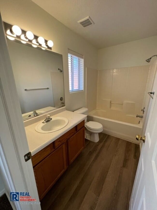 Building Photo - Great Condo on Evans Ridge