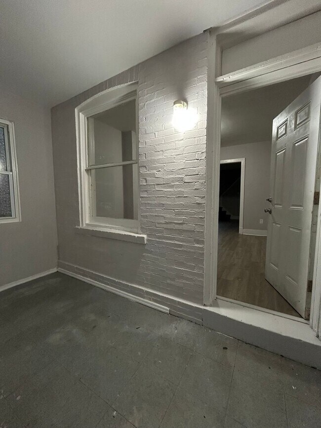 Building Photo - 412 Stuyvesant Ave