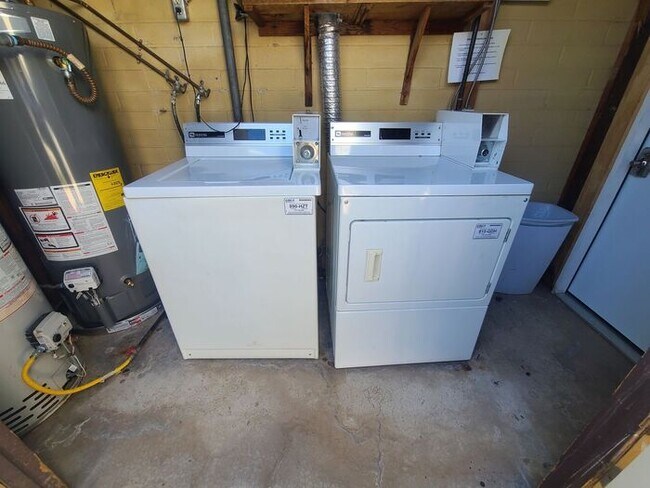 Building Photo - Charming 1 bedroom 1 bathroom