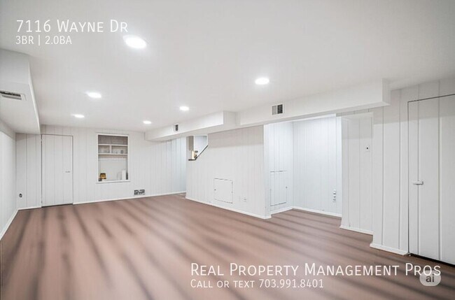 Building Photo - 7116 Wayne Dr