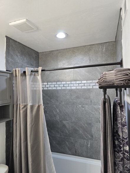 Building Photo - 4988 Steel Dust Ln