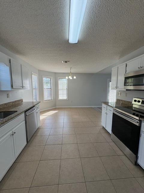 Building Photo - 1123 Northview Dr