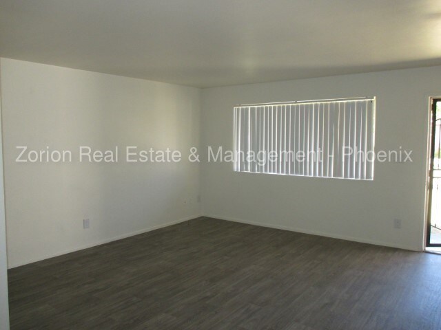 Building Photo - 2 bedroom 1 bath in Scottsdale!