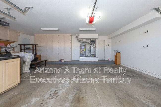 Building Photo - 831 S Rincon Rising Rd