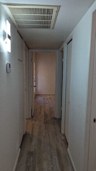 Hall - 14852 N 24th Dr