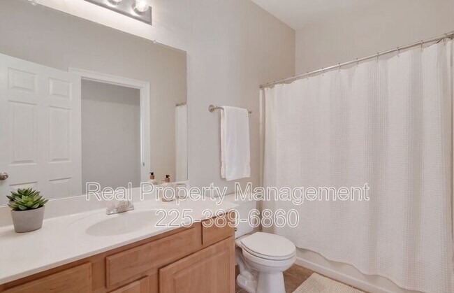Building Photo - 30914 LA-16