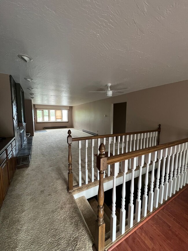 Building Photo - Humbolt Lp condos