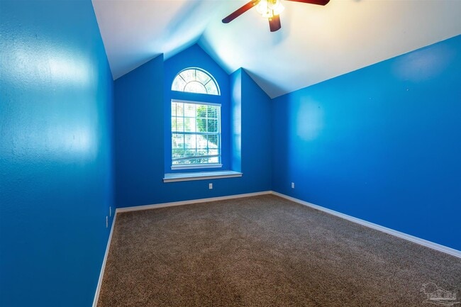 Building Photo - 400 Ridge Wood Cir