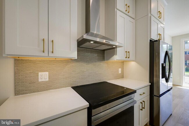 Building Photo - 4347 Harrison St NW