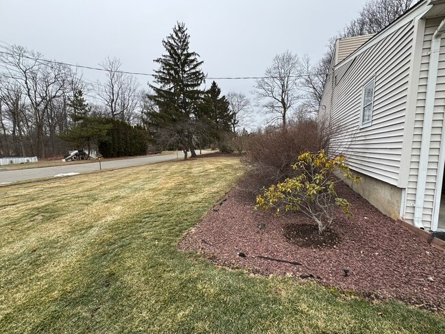 Building Photo - 5 Glenn Dr