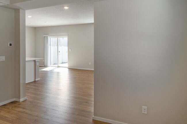 Building Photo - 5813 W Georgetown Ln