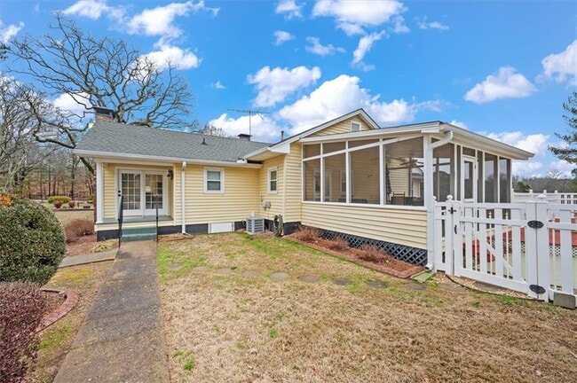 Building Photo - 14605 Cogburn Rd