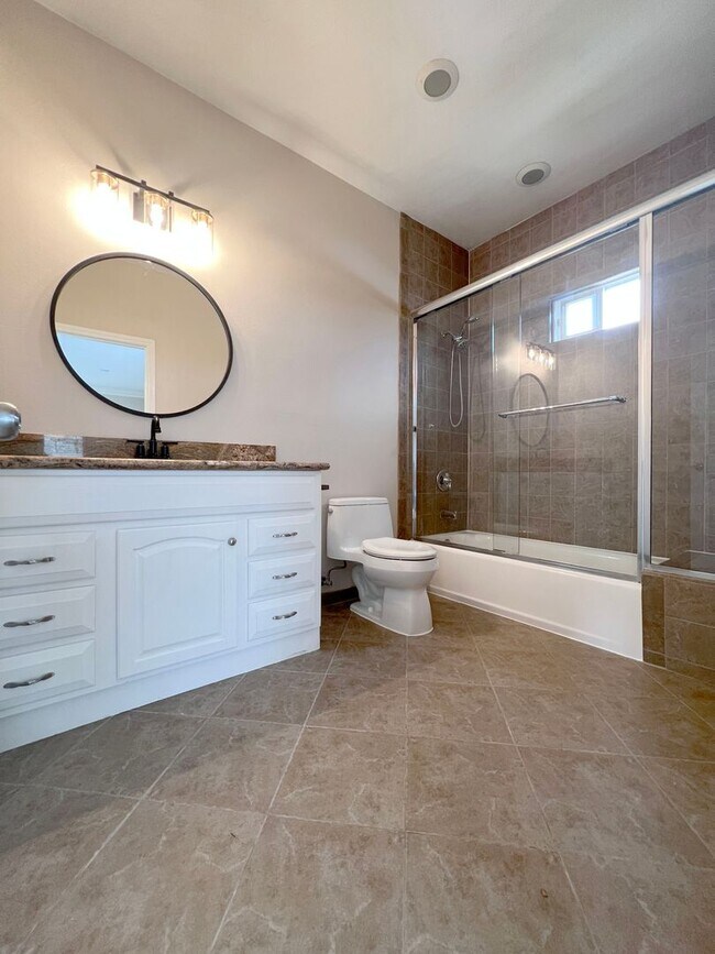 Building Photo - NEW AC - Bright & Spacious Single-Family Home with Pool