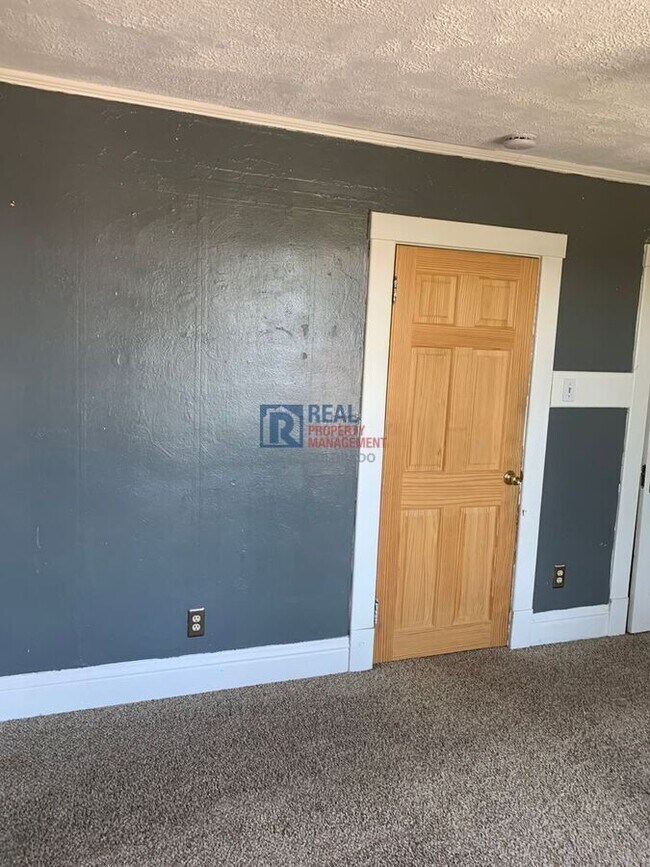 Building Photo - 1531 9th Ave