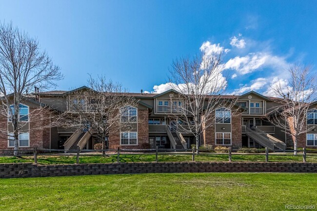 Building Photo - Beautiful Condo in Steeplchase!