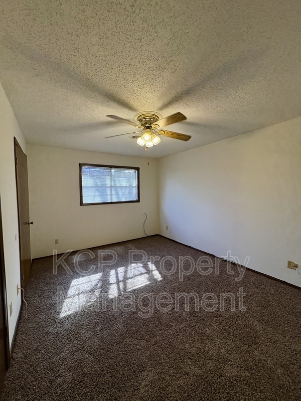 Building Photo - 4726 S U St