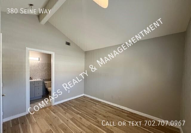 Building Photo - 380 Seine Way