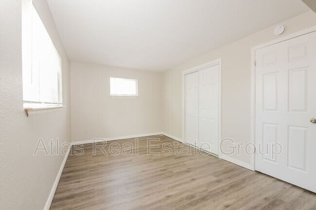 Building Photo - 16571 E Asbury Pl