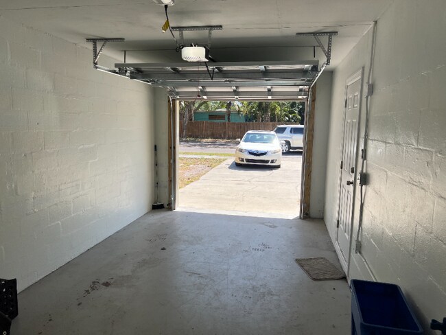 Building Photo - 1748 Bayshore Blvd