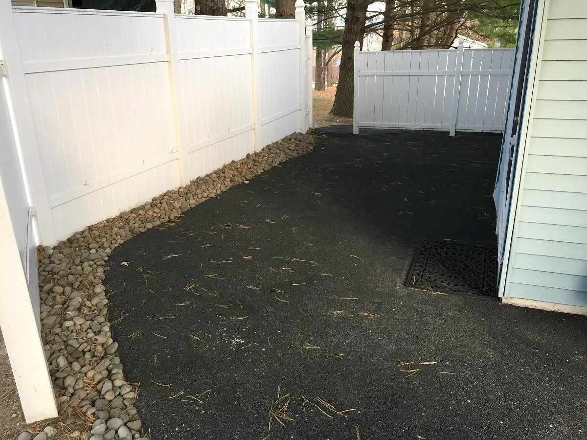 Building Photo - 2 Nob Circle