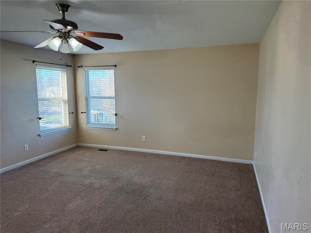 Building Photo - 733 Pecan Hill Dr