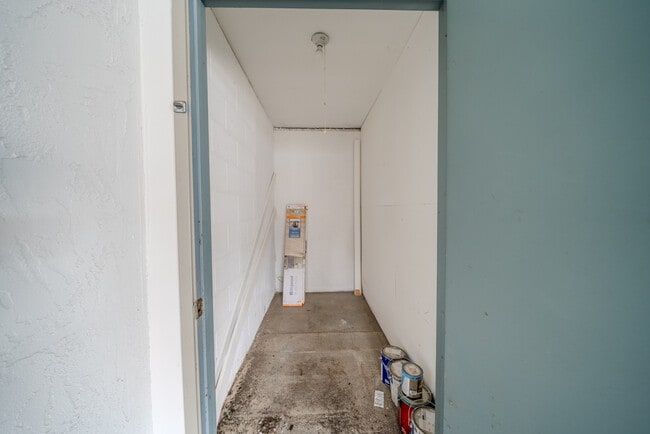 Building Photo - 1124 Eureka St